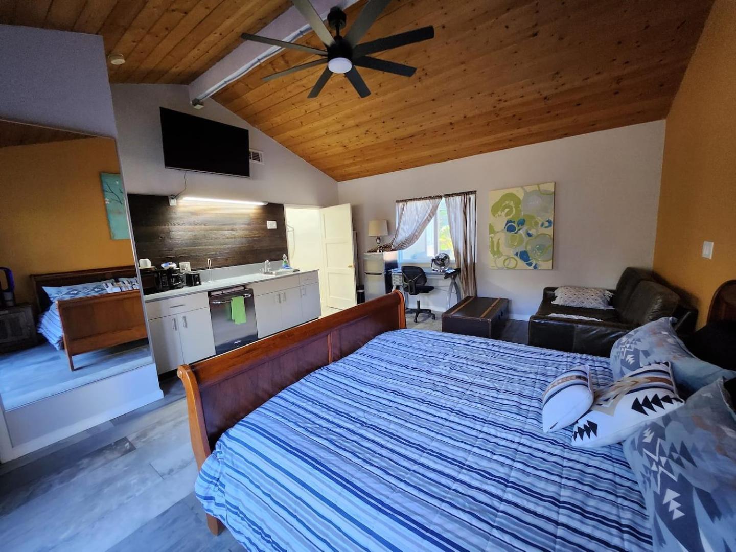 On Site Parking King Master Suite Ucsd Walk San Diego Exterior photo